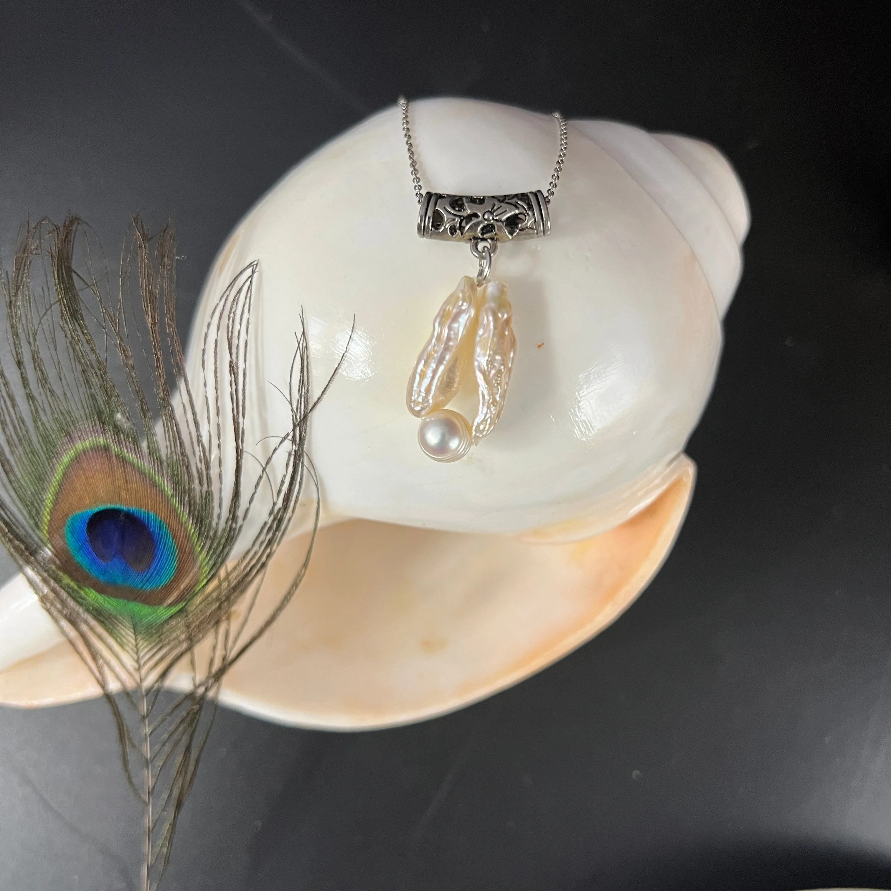 Duo Keshi Pearl Pendant