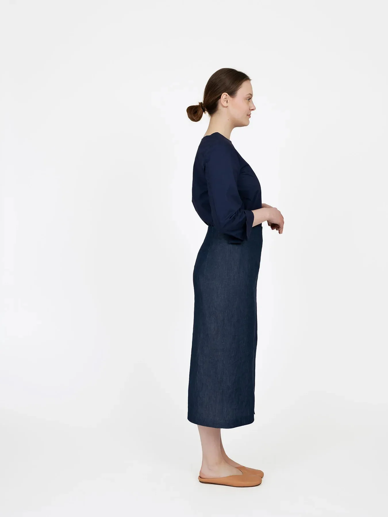 THE ASSEMBLY LINE • Pencil Skirt Sewing Pattern (XS - L)