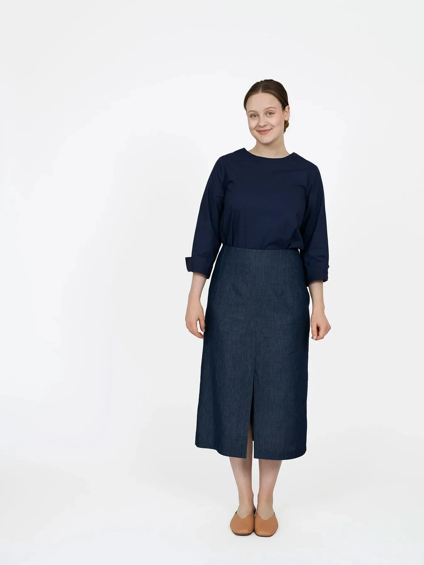 THE ASSEMBLY LINE • Pencil Skirt Sewing Pattern (XS - L)